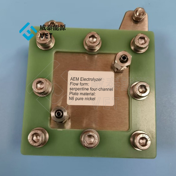 Kebolehtelapan hidrogen dan crossover membran elektrolisis air alkali