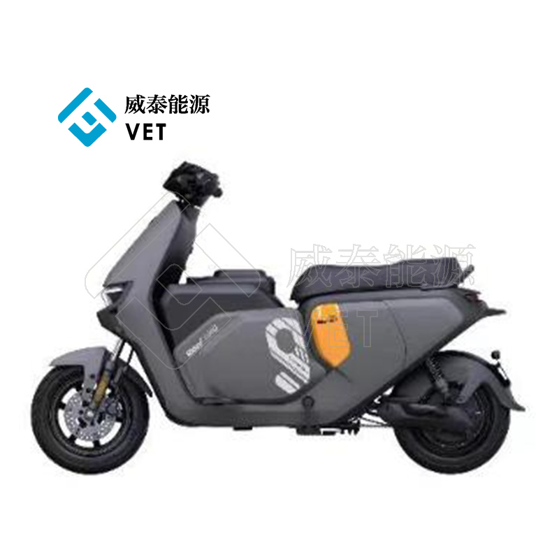 Motosikal sel bahan api yang berkuasa hidrogen